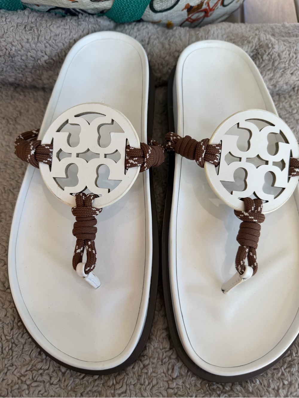 Tory Burch White and Brown Logo Rope Thong Sandals - Picture 2 of 4